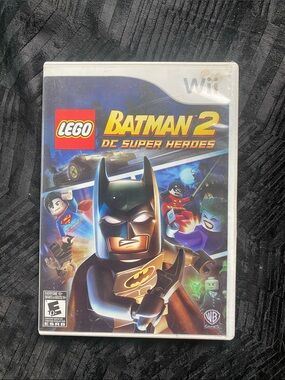 LEGO Batman 2: DC Super Heroes (Wii) - LEGO Black & Blue Cover